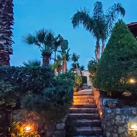 Sterlizia Villa *